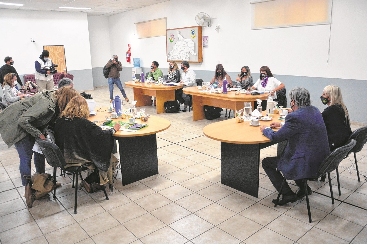 La reunion paritaria docente se realizó  en el Ministerio de Trabajo. Foto: Marcelo Ochoa.