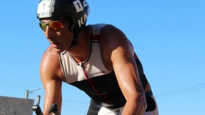Asquinazi y Ríos ganaron el triatlón Fiesta Provincial del Agua