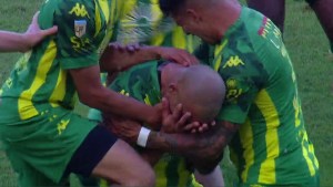 El Tanque Silva volvió al gol después de dos años tras luchar contra una sanción injusta