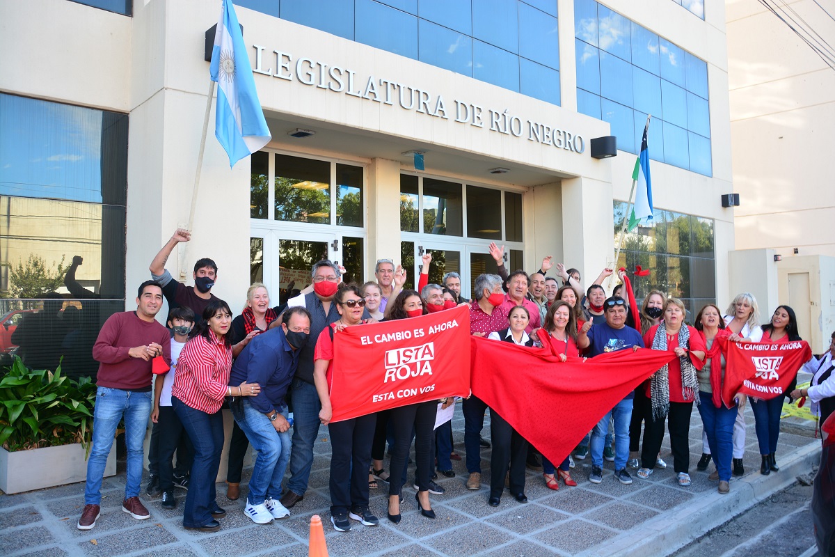 La Lista Roja, encabezada por Gustavo Morón, se impuso en las elecciones que se realizaron este miércoles.  Foto: Marcelo Ochoa