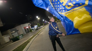 Superclásico: el festejo de Boca en la fuente Pucará de Viedma