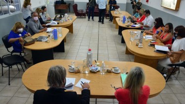 La paritaria docente se realizó en Trabajo, con la mayor discusión en el tratamiento de los dos días de paros en el inicio de las clases. Foto: Marcelo Ochoa