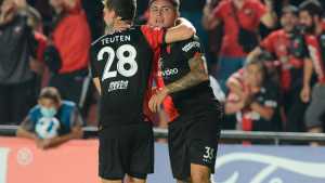 Colón festejó sobre el final en su regreso a la Copa Libertadores después de 12 años