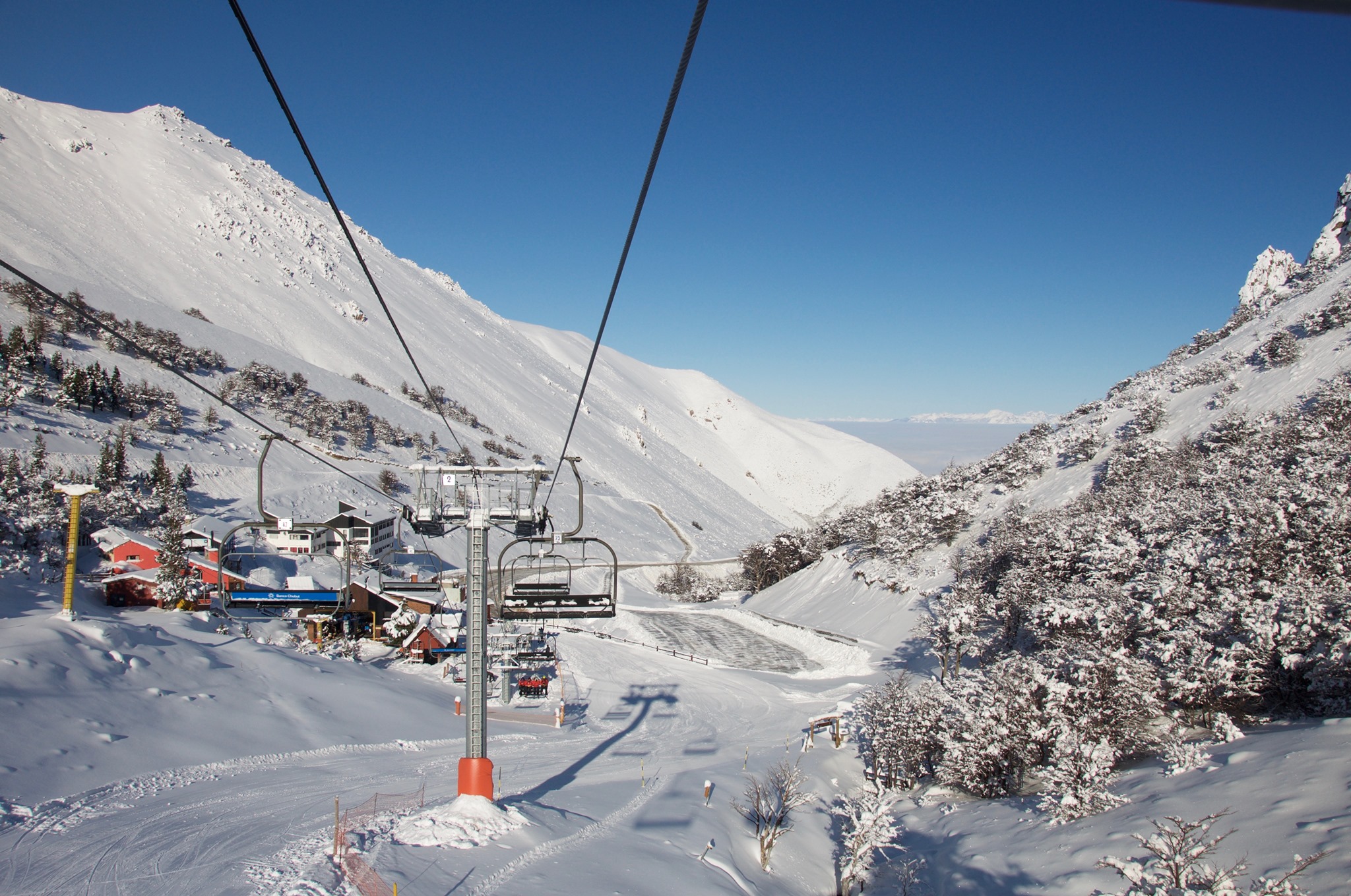 El centro de esquí y snowboard La Hoya, está ubicado a 12 kilómetros de Esquel. Fotos: La Hoya Centro de Ski.