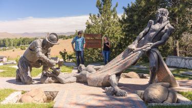Las estaciones representan el camino de Jesús a su muerte y resurrección.