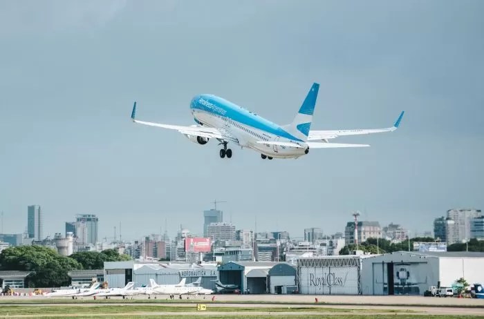 Los vuelos de Aerolíneas Argentinas despegarán desde Aeroparque hacia los Estados Unidos desde el lunes 7 de agosto. 