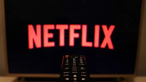 Netflix perdió suscriptores y sus acciones no paran de bajar