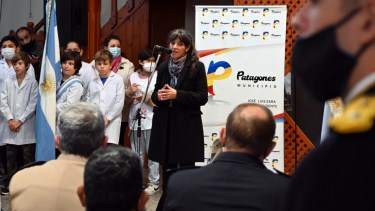 Maricel Cévoli, presidente del Deliberante, habló en representación del intendente Pesatti. Foto: Marcelo Ochoa.