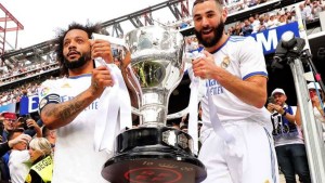 Real Madrid goleó en el Bernabéu y se consagró campeón en España