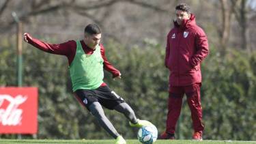 Juanfer Quintero será titular en el equipo de Gallardo, en Lima. 