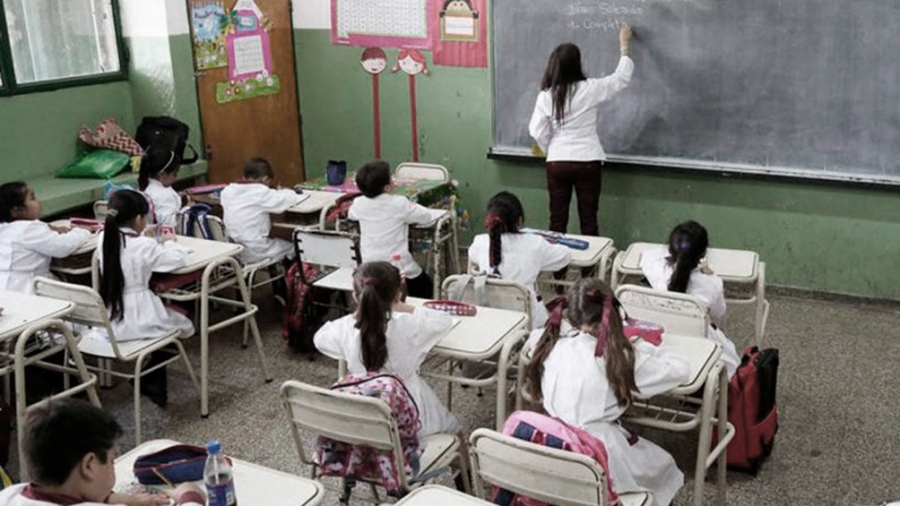El 86 por ciento de los alumnos en la Argentina tienen cuatro horas diarias de clase; solo el 14 por ciento tiene jornada completa.-