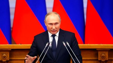 Vladimir Putin lanzó una dura amenaza a los países que quieren intervenir en el conflicto entre Rusia y Ucrania. (Alexander Demyanchuk, Sputnik, Kremlin Pool Photo via AP)