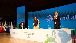 Parlamentarios europeos criticaron el discurso de Cristina Fernández: “Bochornoso espectáculo”