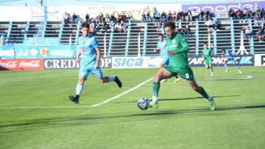 EL Verdolaga goleó en Cutral Co y será el próximo rival de Boca en el certamen.