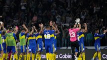 Imagen de Boca y River van por una victoria que los coloque en los cuartos de final: formaciones, horarios y tevé