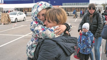 Huir o volver, el dramático dilema de los ucranianos