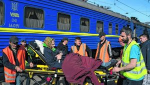 Rusia bombardeó trenes ucranianos tras la visita de Estados Unidos