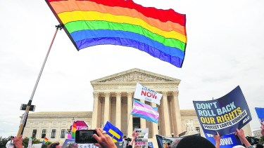 La revolución ha triunfado y es horrible