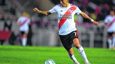 Matías Suárez trabaja para definir su futuro en River