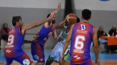 Deportivo Roca le ganó a Biguá y lleva siete victorias consecutivas. Fotos: Andrés Maripe. 