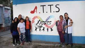 «Mirá mamá, soy trans»: historias de familias que acompañan a sus «hijes» en Roca
