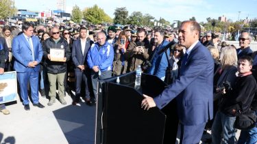 El anunció se realizó esta mañana durante la inauguración del mirador en el río Neuquén y cuenta con el apoyo de los veteranos (Archivo).  
