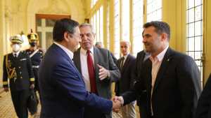 Martínez: el acuerdo con Bolivia «reemplazará a 14 barcos de GNL»