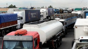 Transportistas de granos llegaron a un acuerdo con el Gobierno y levantaron el paro