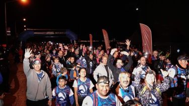 Más de 2000 personas participaron del primer trekking nocturno en  Neuquén.