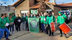 ATE inició una jornada con reclamos en las puertas de Senaf en Cipolletti