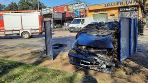 Tragedia: cuatro jóvenes murieron en un increíble accidente de auto en Longchamps