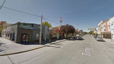 Polémica: los multaron en Allen por usar música para ambientar su comercio