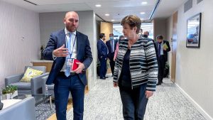 Argentina cumplió con todas las metas del acuerdo con el FMI y pasó la primera revisión