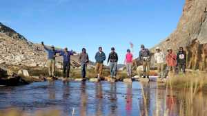 Por el impacto humano, ponen manos a la obra para remediar un mallín de alta montaña