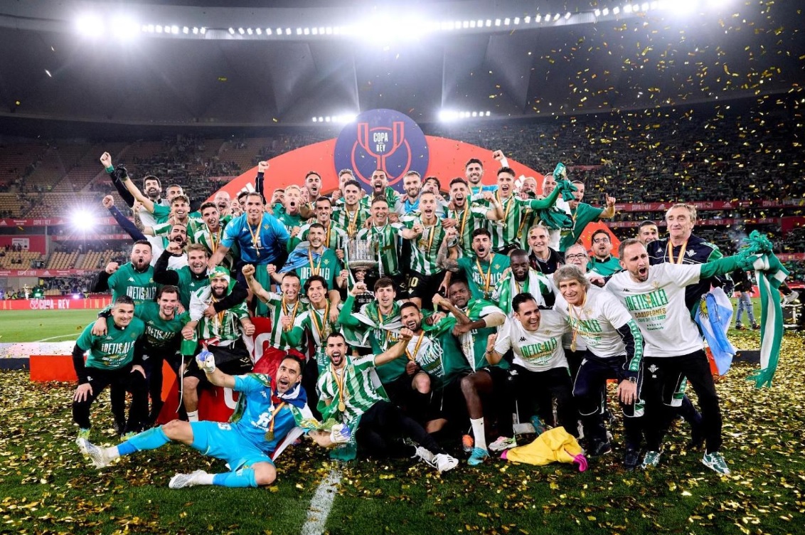 Betis ganó la Copa del Rey por tercera vez en su historia y lo festejó con todo. 