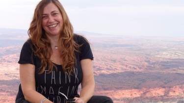 Maricel Giaccardi es bióloga y colaborará con la elaboración del plan de manejo del Valle Cretácico