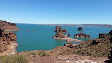 Avanza un plan para conservar los tesoros y el ambiente del Valle Cretácico en Río Negro