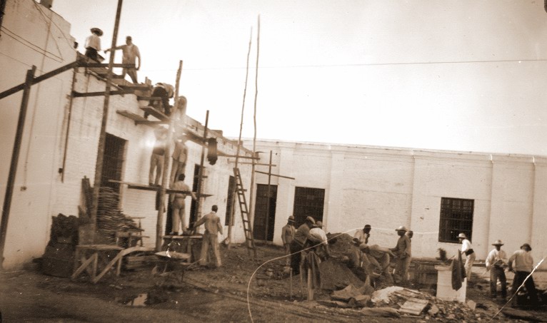 La primera cárcel de la ciudad de Neuquén se construyó luego del arribo de los presos. (FOTO: Gentileza Archivo Histórico Municipal)