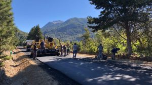 Bariloche: el asfalto de Colonia Suiza, un modelo de gestión y trabajo conjunto