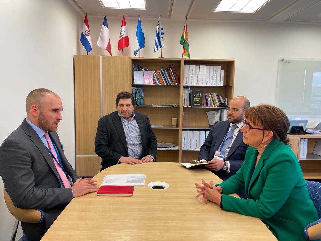 Guzmán viajó junto a Sergio Chodos, representante argentino ante el FMI.