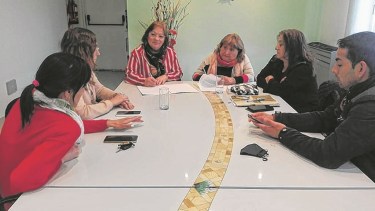Río Negro: Educación liquidará subas y descuentos por paros, que llegarán al 5%