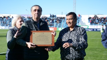 El homenajeado fue Álvaro Pedro Ducas, socio fundador de Alianza.