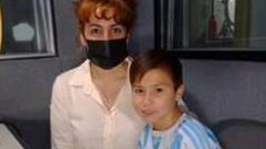 La foto fue tomada durante una entrevista a Junior en el canal de Youtube de Carolina Rivero, cuando recién había sido incorporado a River.