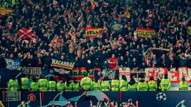 «El que no salta es un inglés», el cantito en la cancha de Manchester City