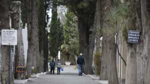 Investigan un enterramiento irregular en el cementerio central de Neuquén