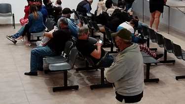 Durante el aislamiento preventivo cayeron  las prestaciones médicas por fuera de lo que era covid. (Foto: Yamil Regules) 