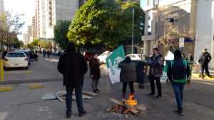 ATE bloquea UPEFE en Neuquén por mejoras laborales y regularización  