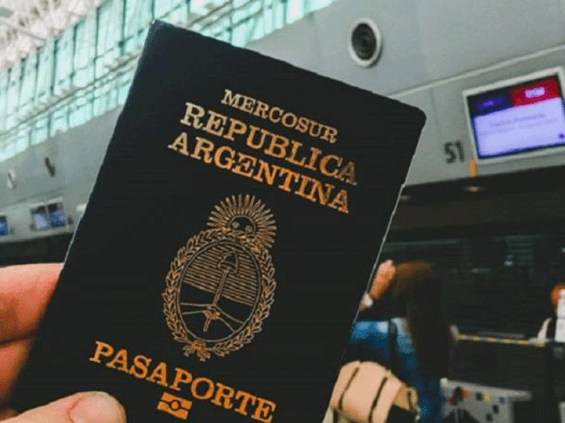 Migraciones "elimina el sellado físico del pasaporte".