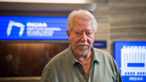 Alberto Fernández echó por decreto a Luis Puenzo del INCAA