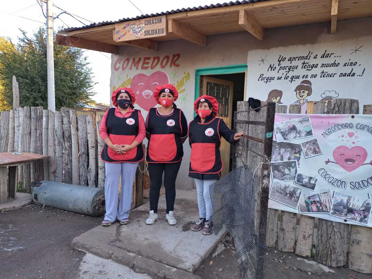 El Comedor-Merendero Corazón Solidario de barrio Noroeste, recibe las donaciones en su sede de Perito Moreno 3135, en Roca. Foto Rodrigo Sandoval.
